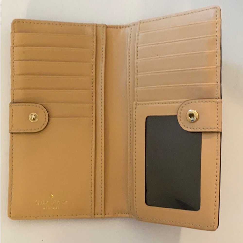 Kate Spade Wallet - Picture 2 of 3